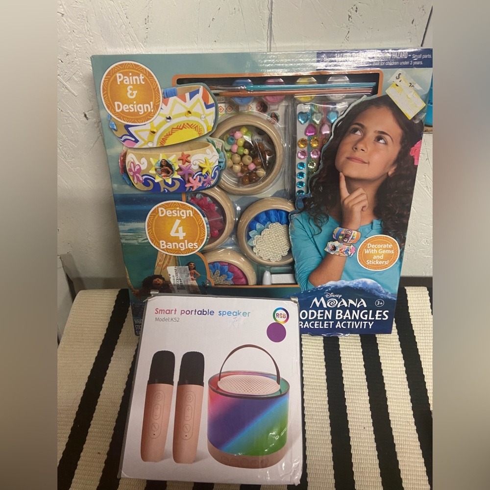 Girls Lot Moana Wooden Bangles Bracelet Activity Kit Portable Speaker Karaoke
